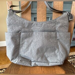 Baggallini Gray Leopard-Print Tote with optional trolley sleeve. NWT